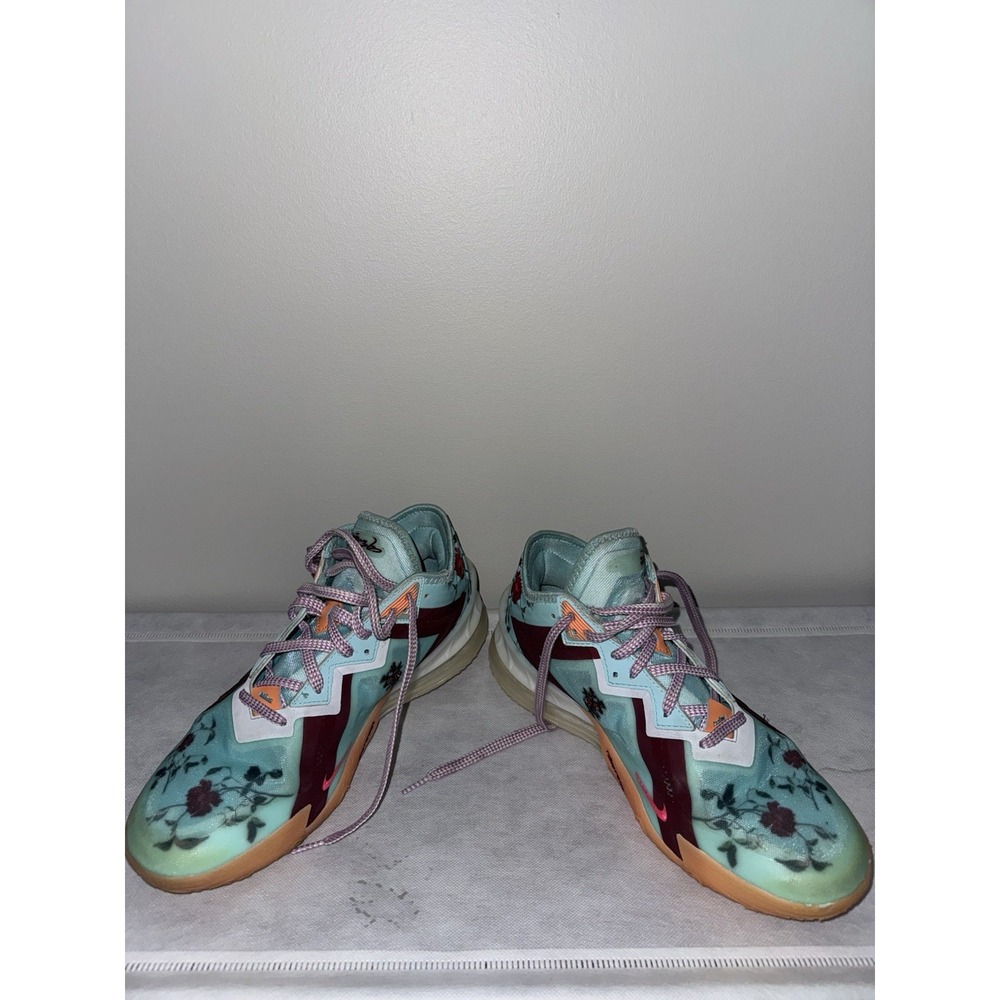 Nike LeBron 19 Low Floral Mint Red Basketball Shoes Size 9.5 No Box - Picture 2 of 8